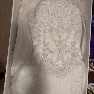 David Bridal Oleg Cassini wedding dress